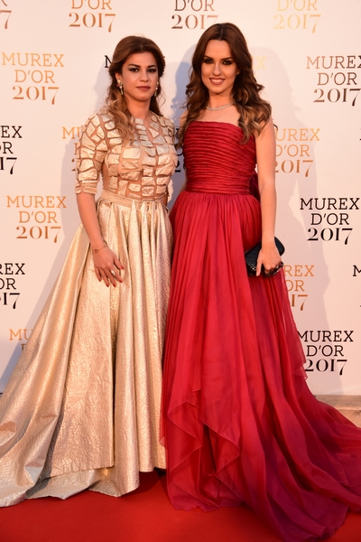 Dya and Elsa dressed by Jean Louis Sabaji 